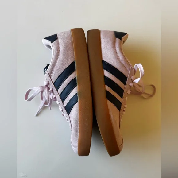 Adidas Pink and Navy VL Court 3.0 Sneakers, women’s size 8.5. Only worn 2x. - Picture 9 of 12